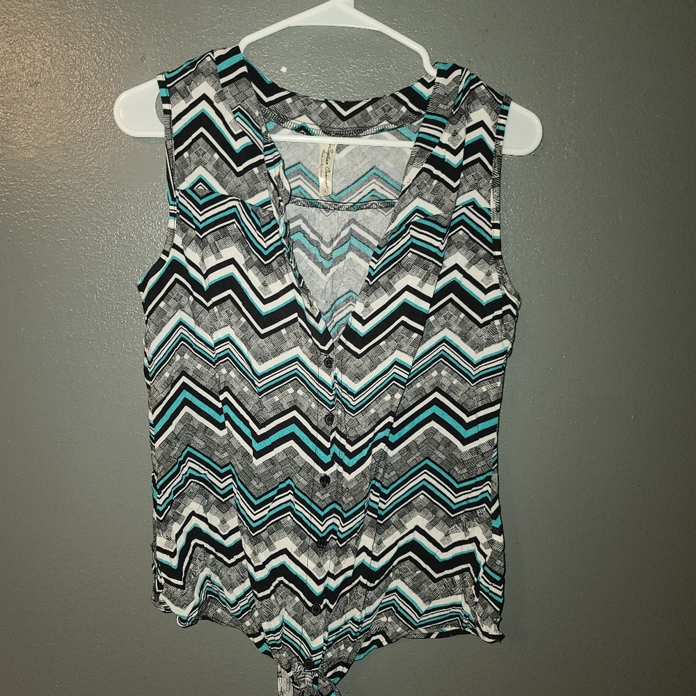 Perception Concepts Small zigzag sleeveless top